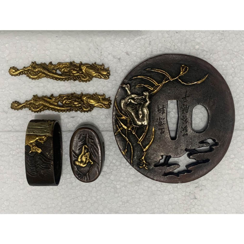 Tsuba 37