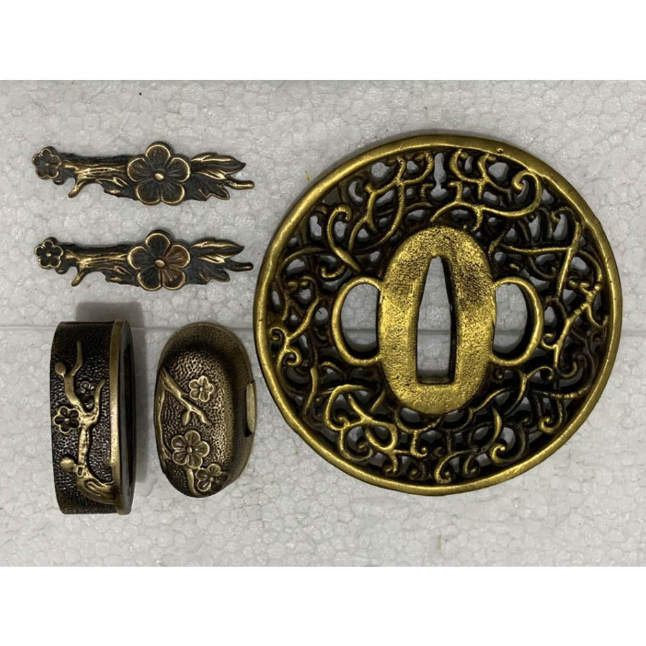 Tsuba 38