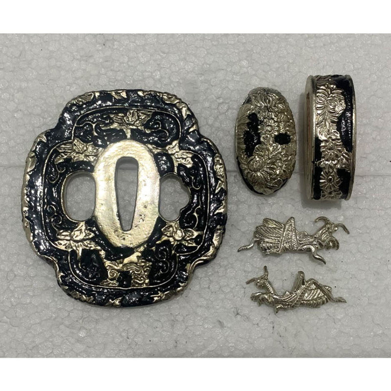 Tsuba 9